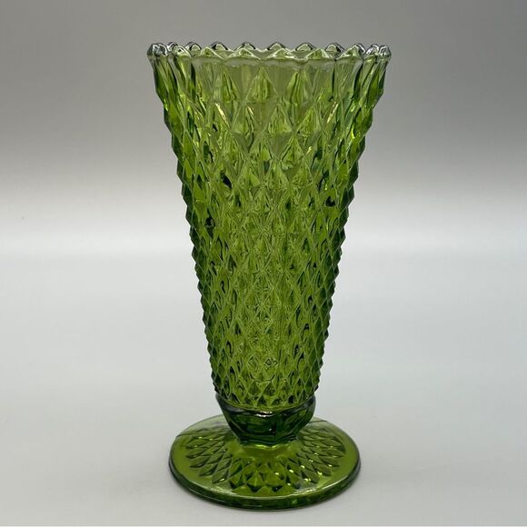 Vintage Indiana Glass Green Diamond Point Green Vase Pedestal - Picture 2 of 12